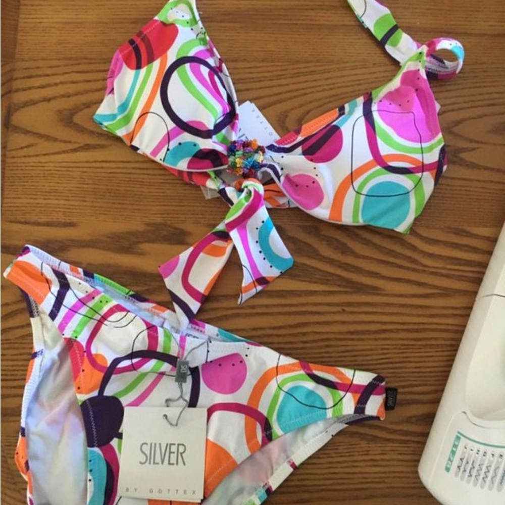 New, Underwire Bikini